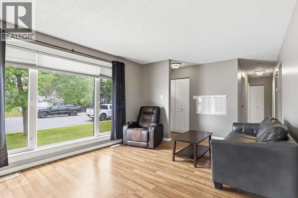 157 Rogers Crescent