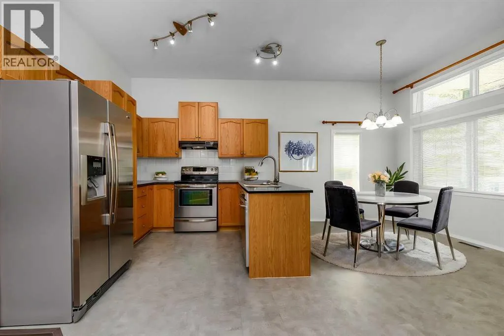 25 Prestwick Pond Terrace SE