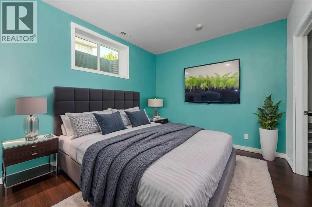 25 Prestwick Pond Terrace SE