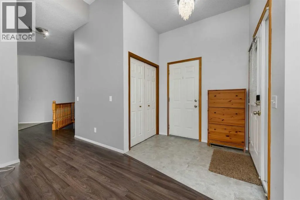 25 Prestwick Pond Terrace SE