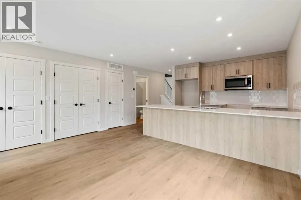 1201, 350 Mahogany Parade SE