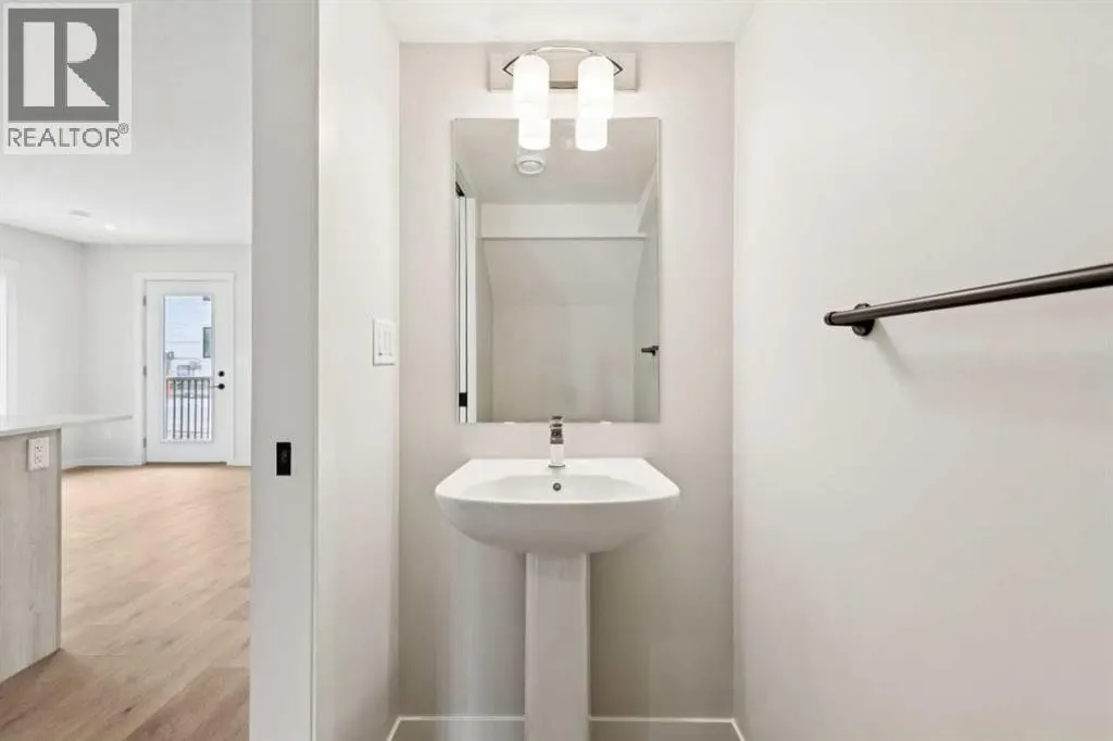 1201, 350 Mahogany Parade SE