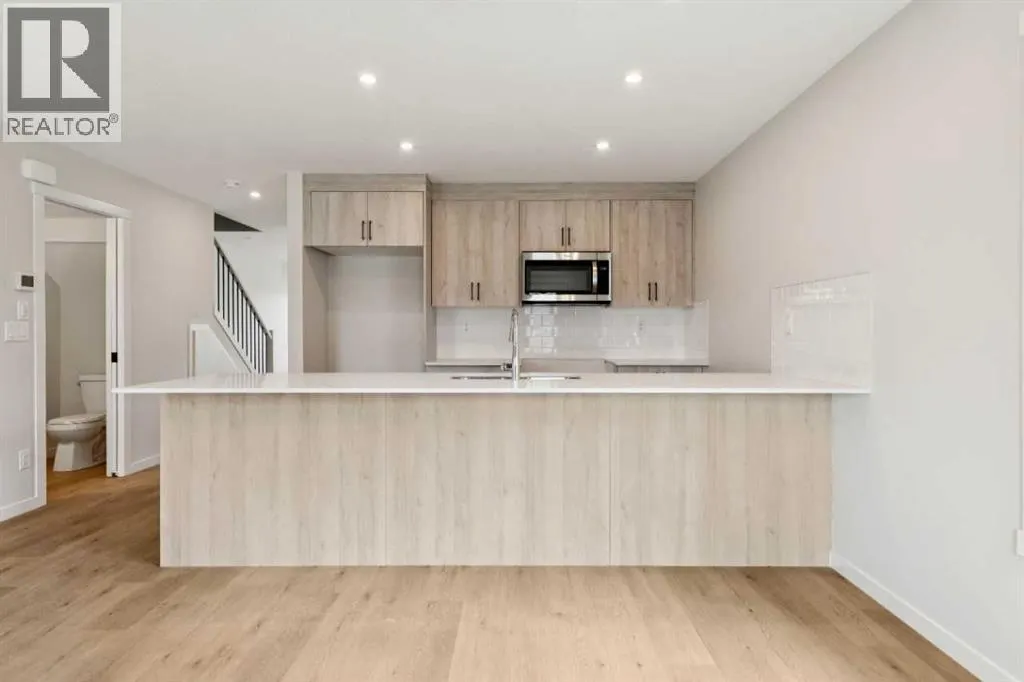 1201, 350 Mahogany Parade SE