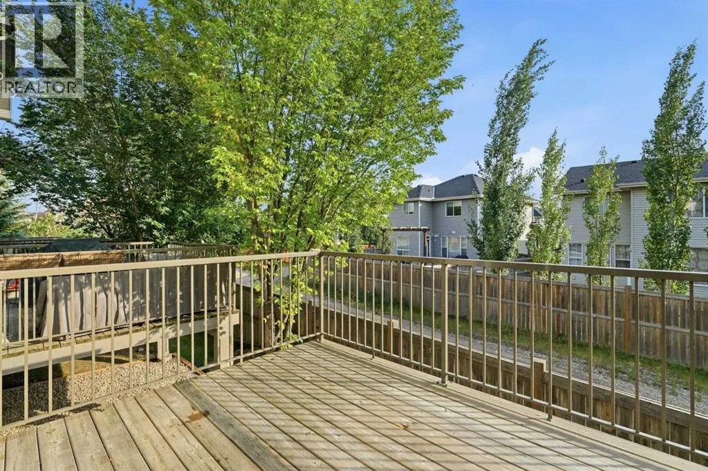 209 Copperpond Row SE