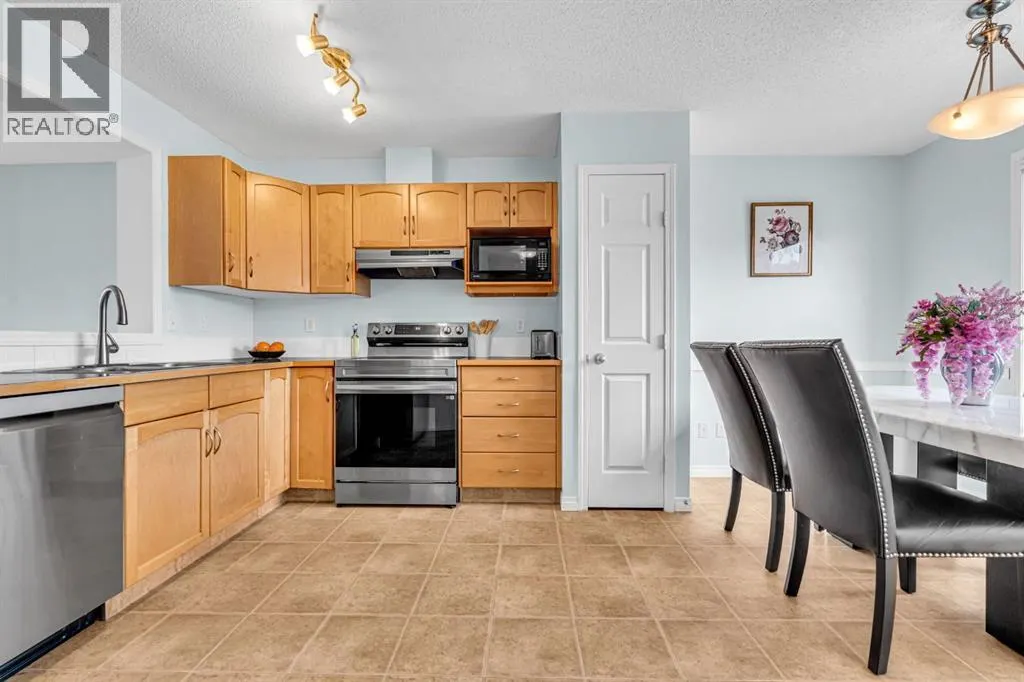 28 Everhollow Way SW