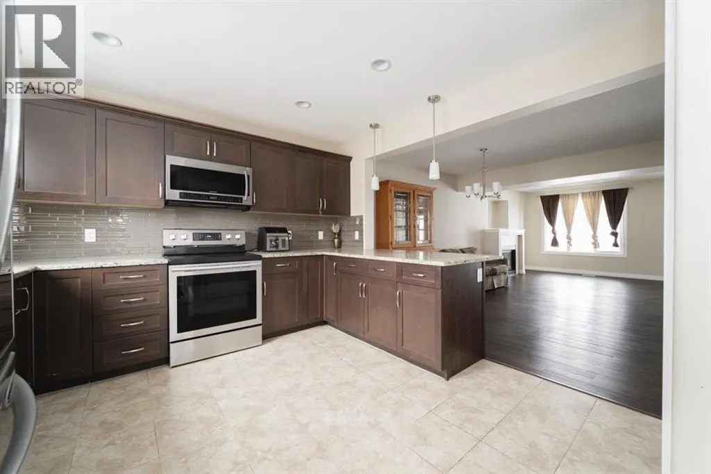 240 Comeau Crescent
