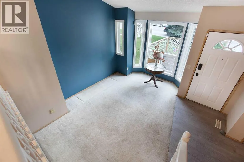 127 Shawinigan Drive SW