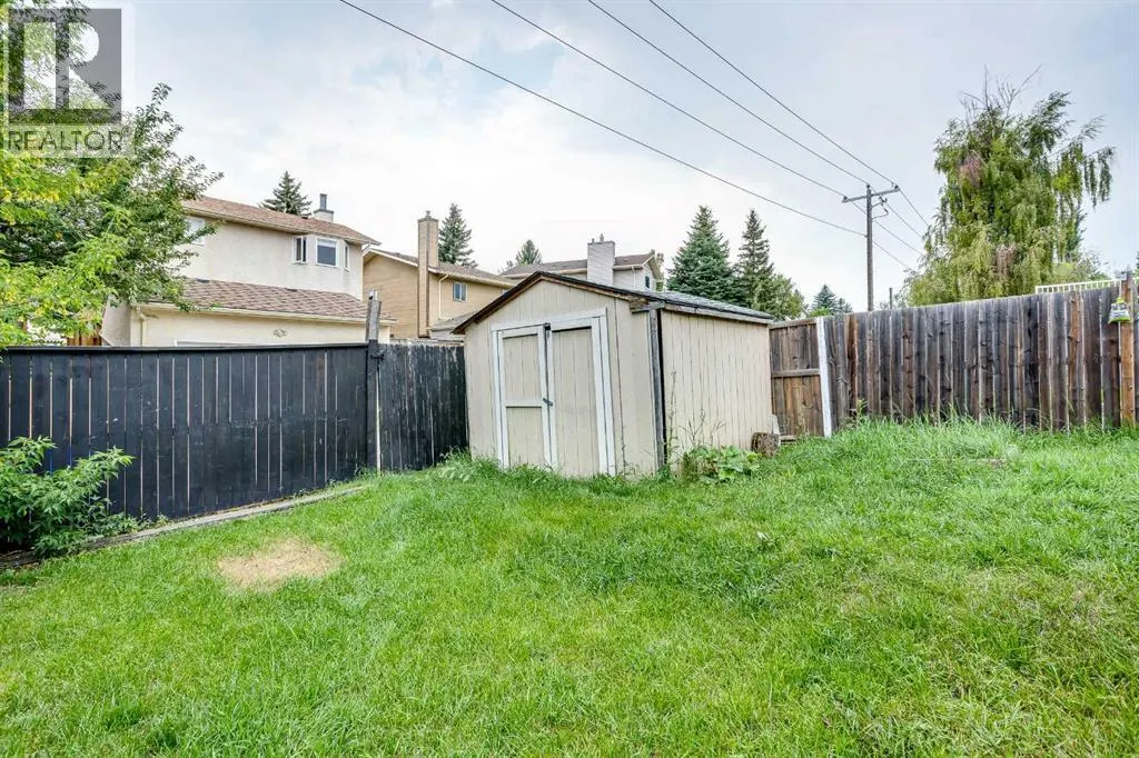 127 Shawinigan Drive SW