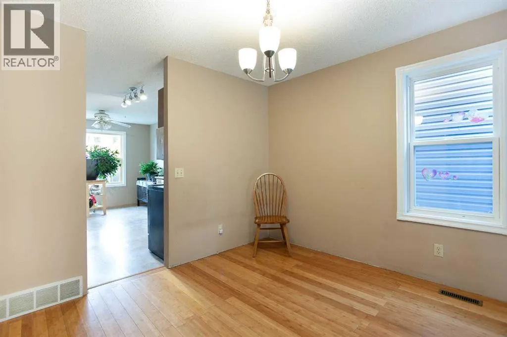 127 Shawinigan Drive SW