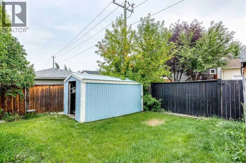 127 Shawinigan Drive SW