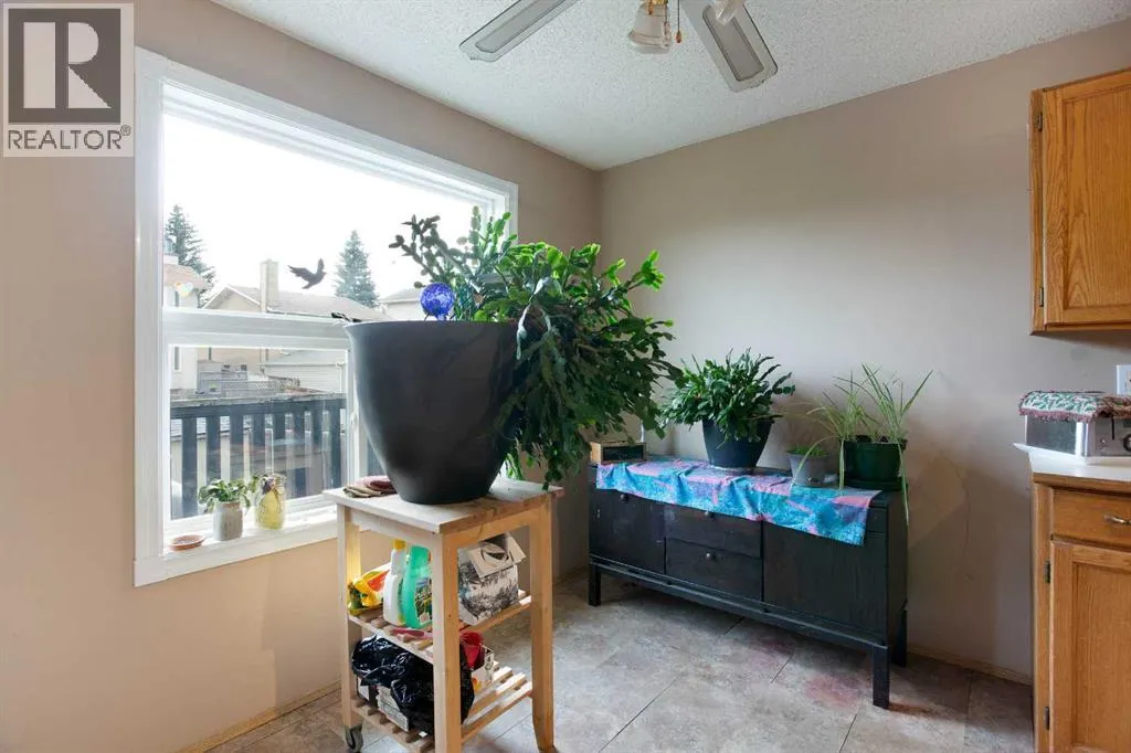 127 Shawinigan Drive SW