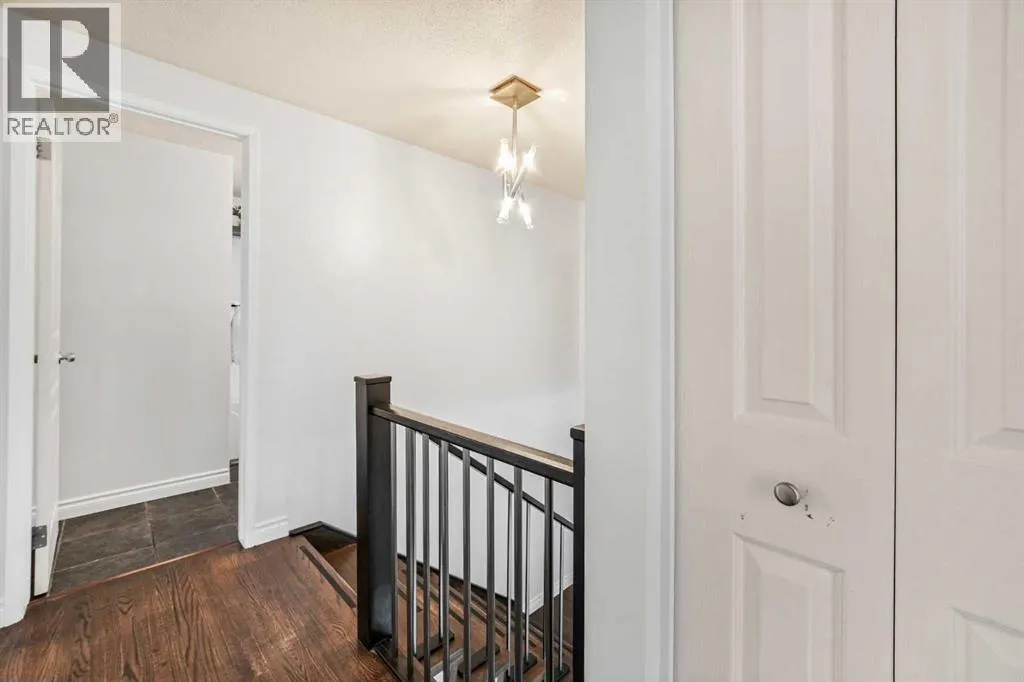 6, 2815 Palliser Drive SW