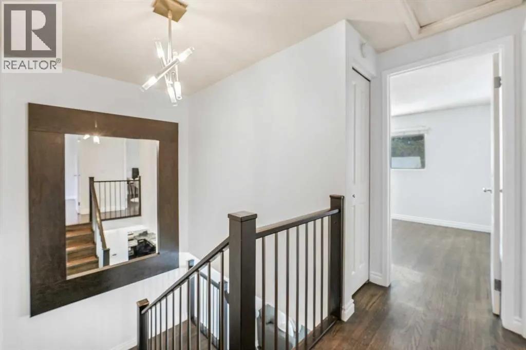 6, 2815 Palliser Drive SW