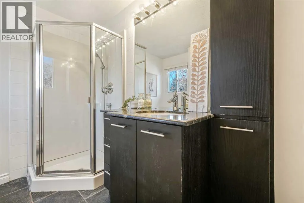 6, 2815 Palliser Drive SW