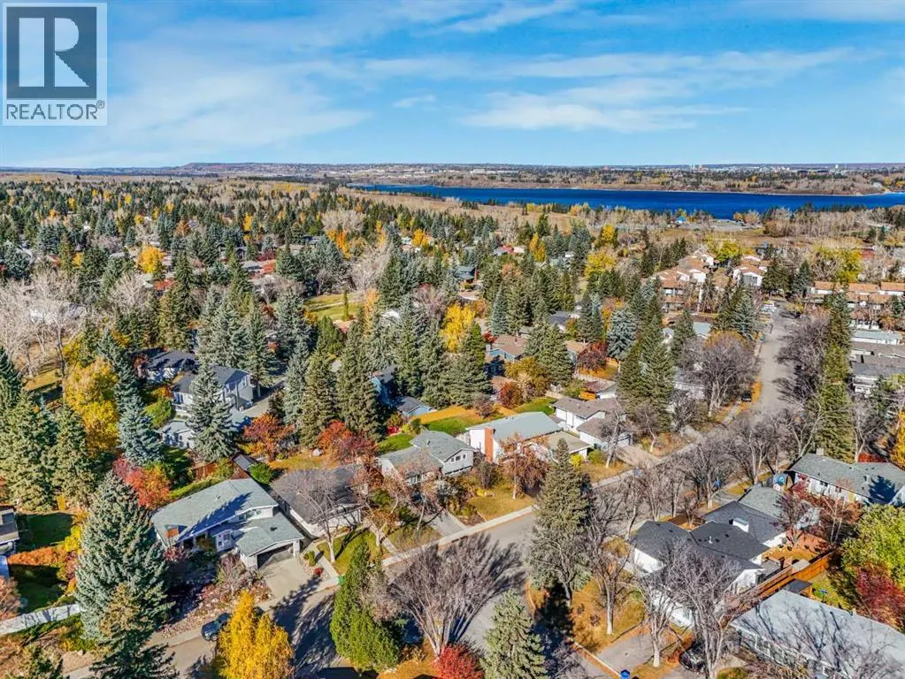 6, 2815 Palliser Drive SW
