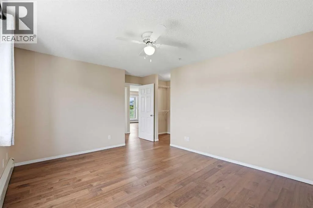 221, 290 Shawville Way SE