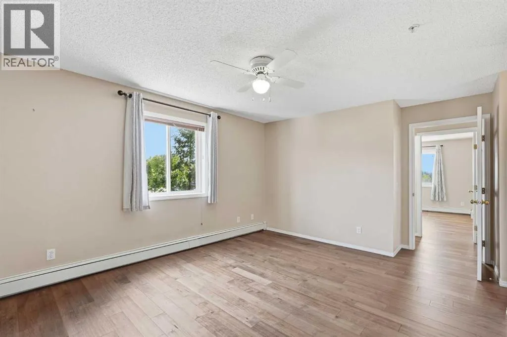 221, 290 Shawville Way SE
