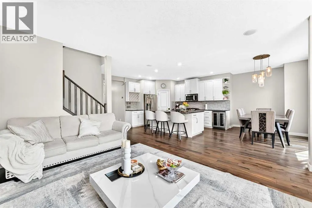 23 Everoak Bay SW