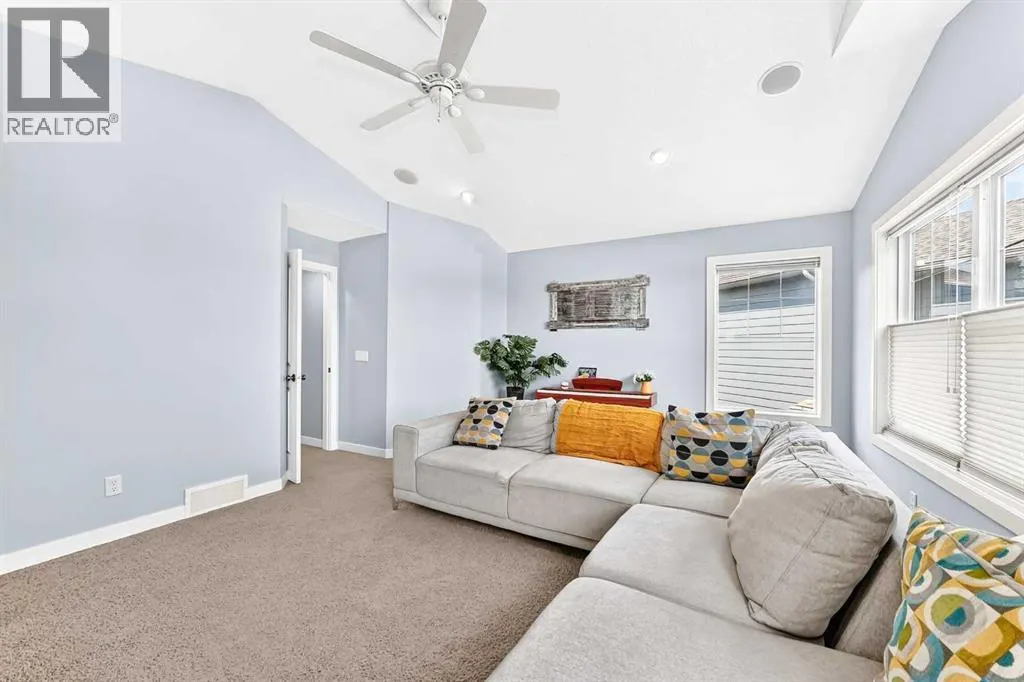 23 Everoak Bay SW