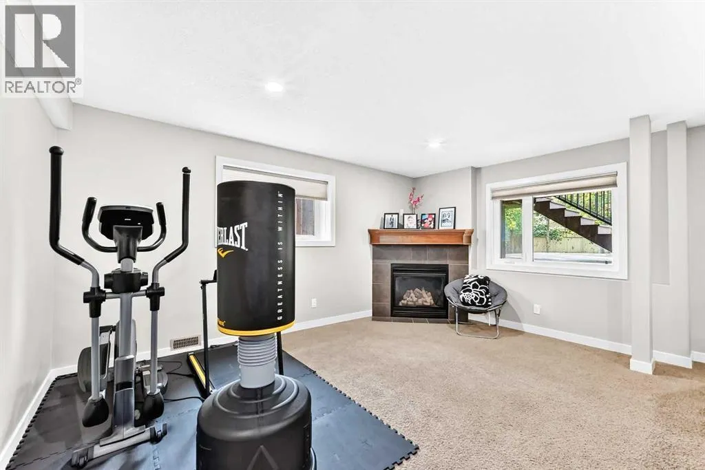 23 Everoak Bay SW