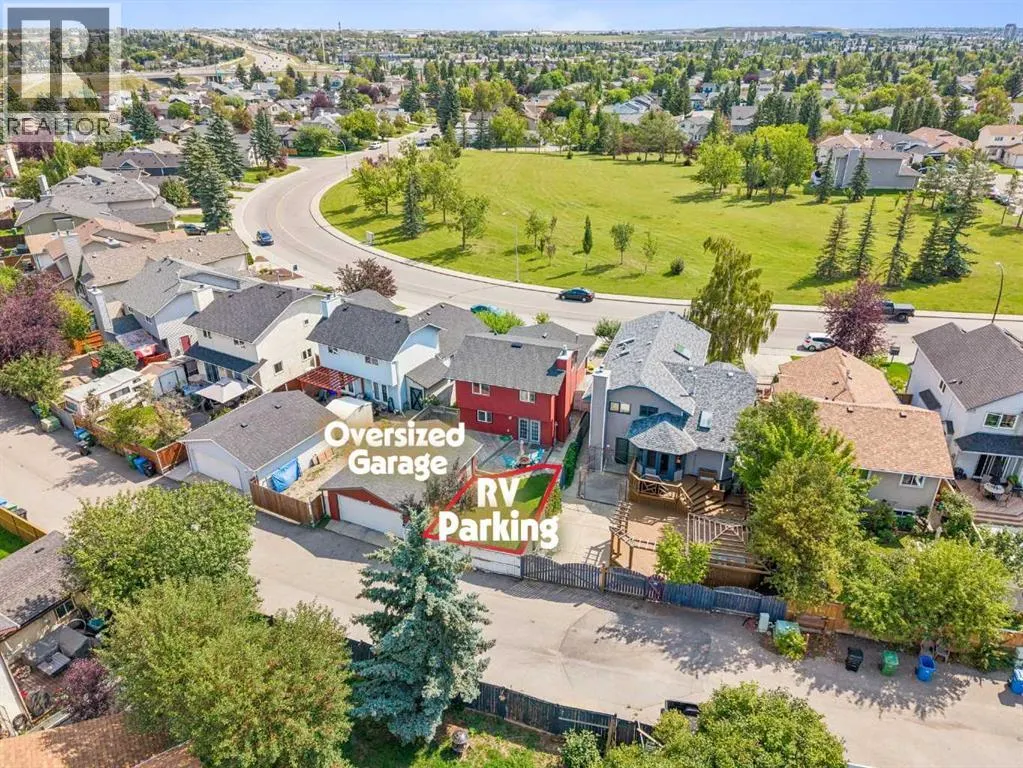 744 Riverbend Drive SE