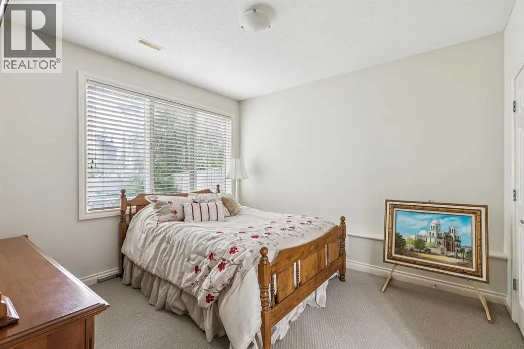 44 Evergreen Lane SW