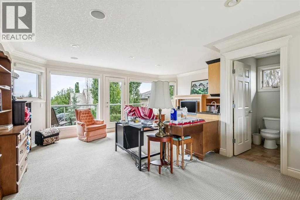44 Evergreen Lane SW