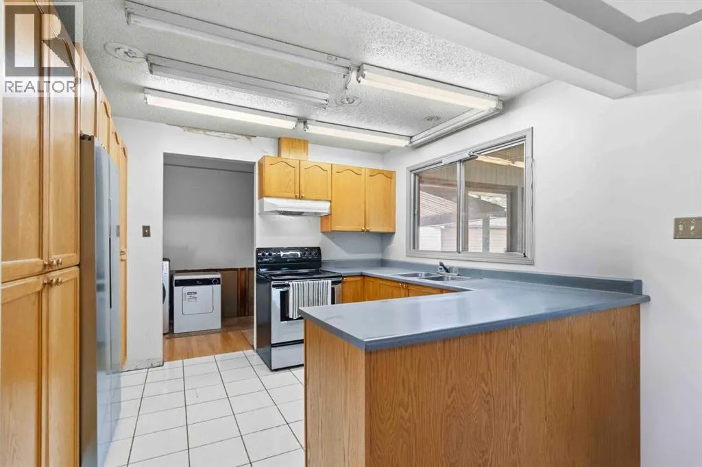 25 Crescent Heights