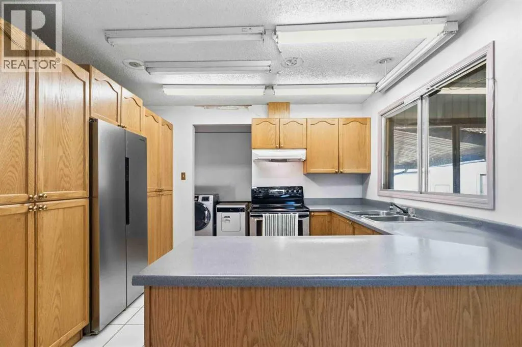25 Crescent Heights