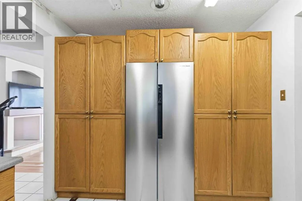 25 Crescent Heights