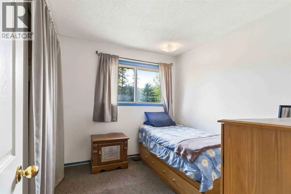 25 Crescent Heights
