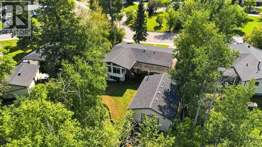 25 Crescent Heights