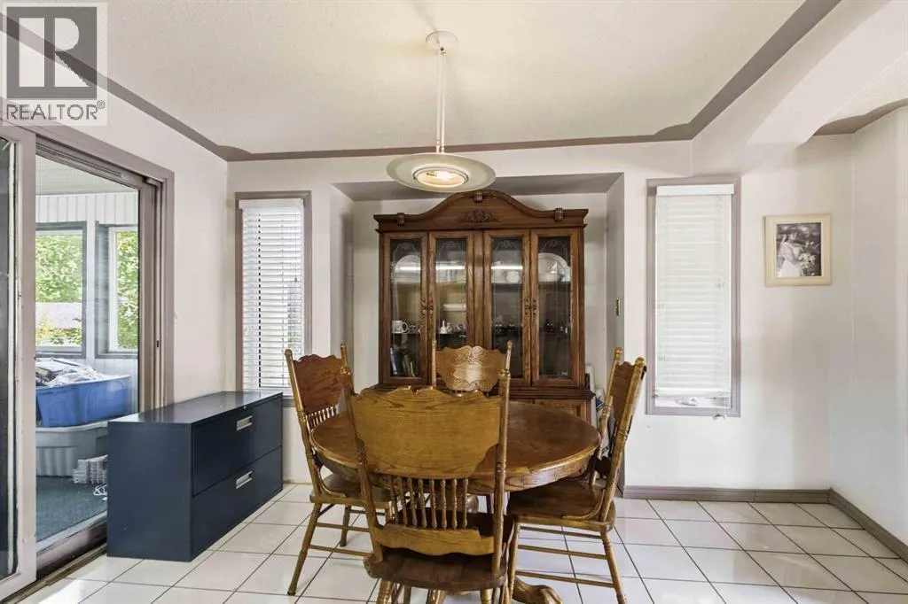 25 Crescent Heights