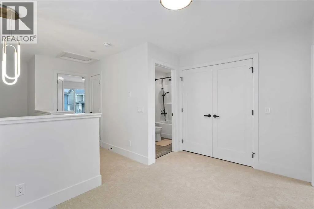 21 Silverton Glen Bay SW
