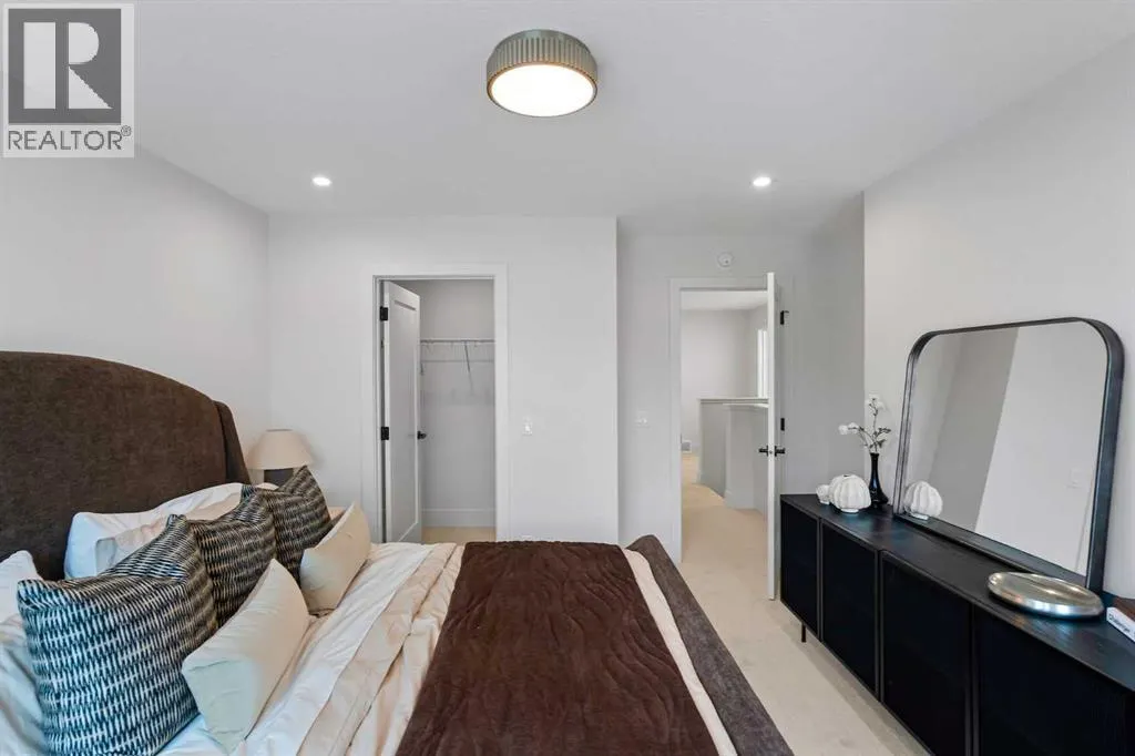 21 Silverton Glen Bay SW