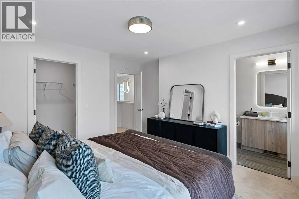 13 Silverton Glen Bay SW