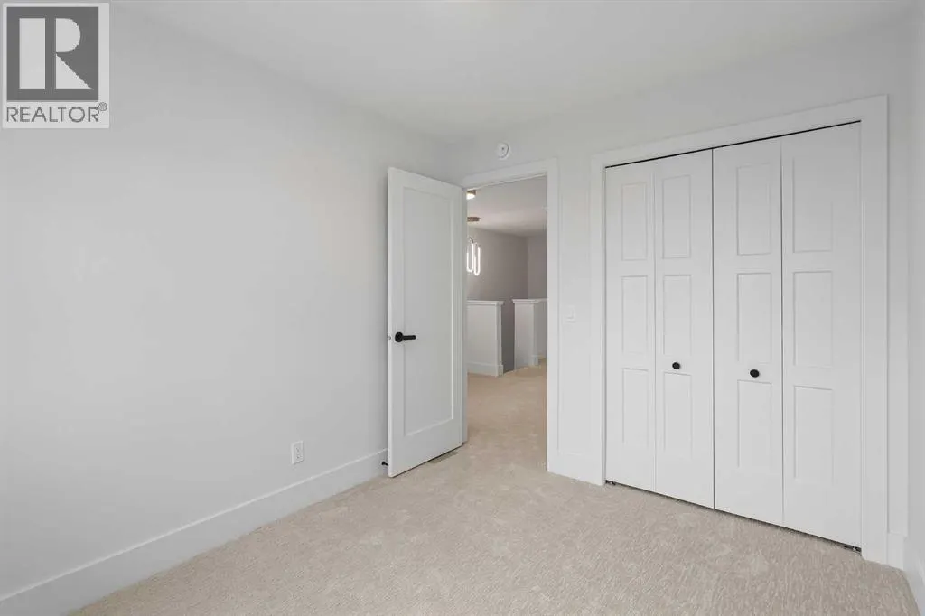 13 Silverton Glen Bay SW