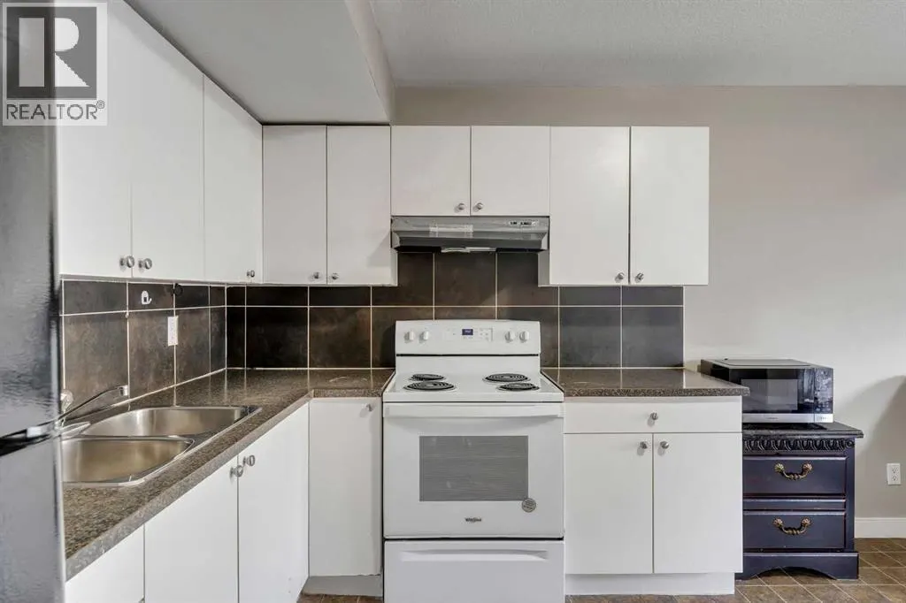 130 Brightonwoods Grove SE