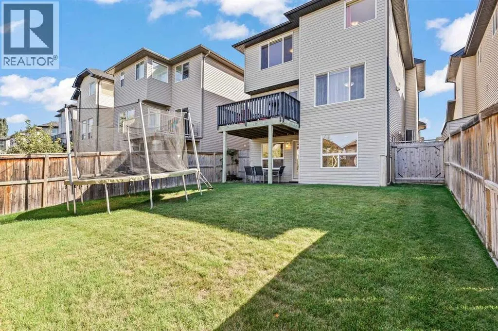 149 Everwoods Close SW