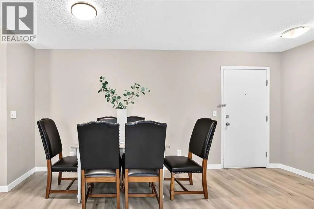 3116, 10 Prestwick Bay SE