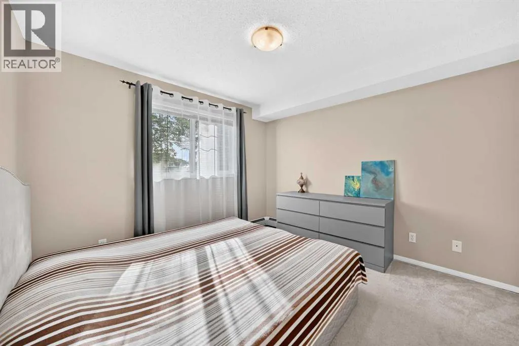 3116, 10 Prestwick Bay SE
