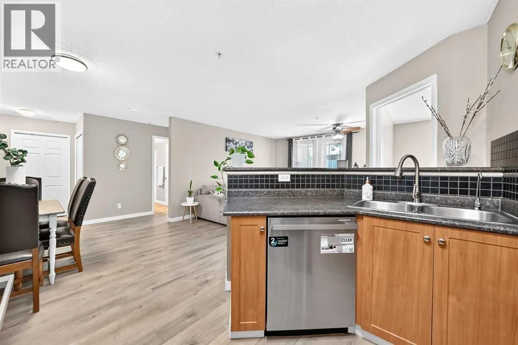 3116, 10 Prestwick Bay SE