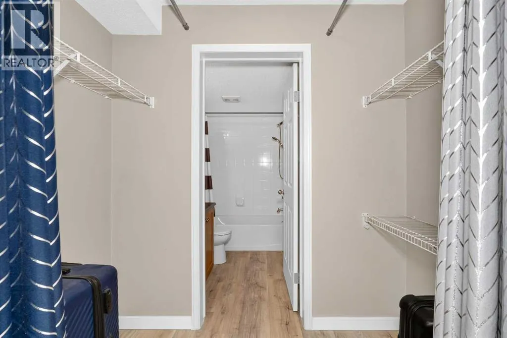 3116, 10 Prestwick Bay SE