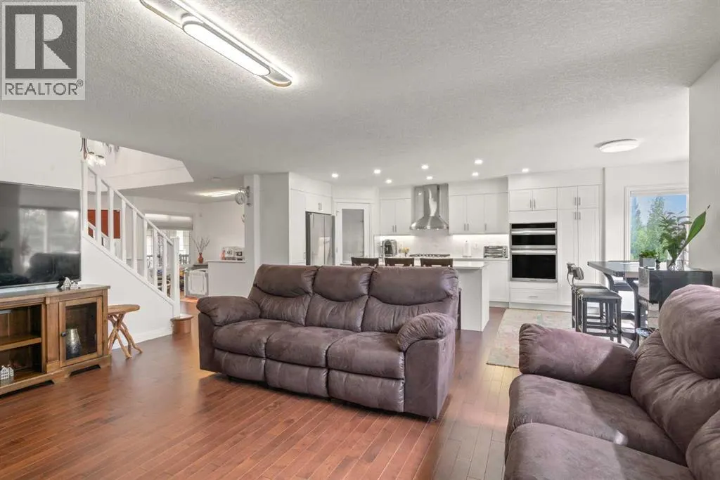 84 Everwillow Park SW