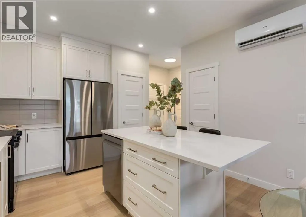 1203, 81 Arbour Lake View NW