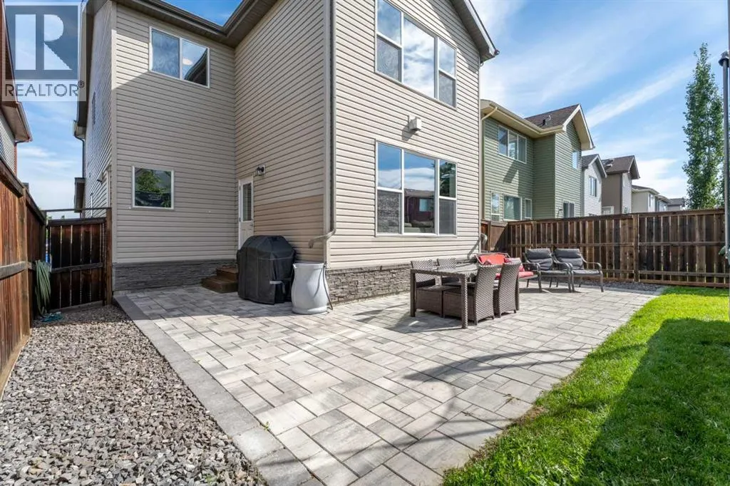 295 Aspen Hills Close SW