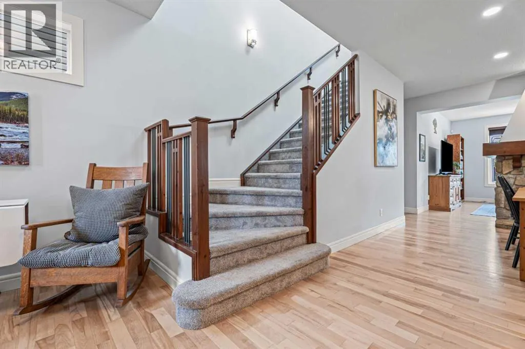 295 Aspen Hills Close SW