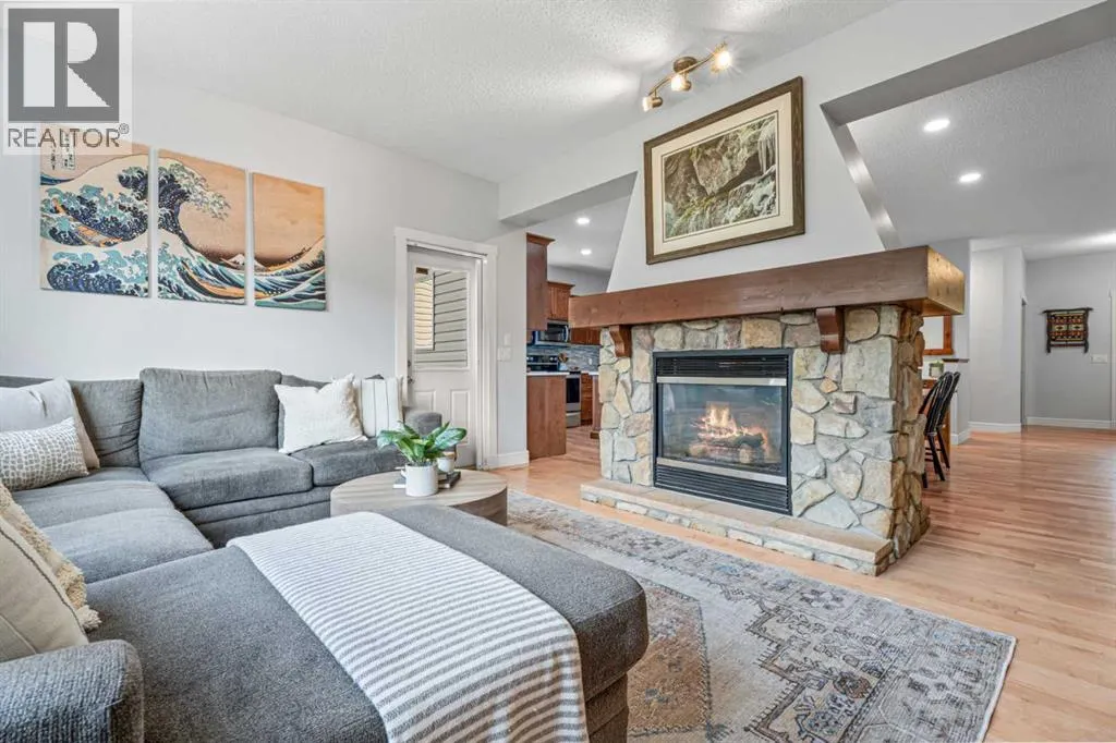 295 Aspen Hills Close SW