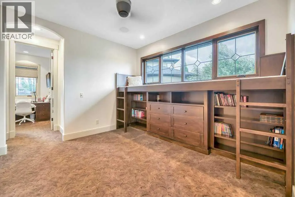 377 Evergreen Circle SW