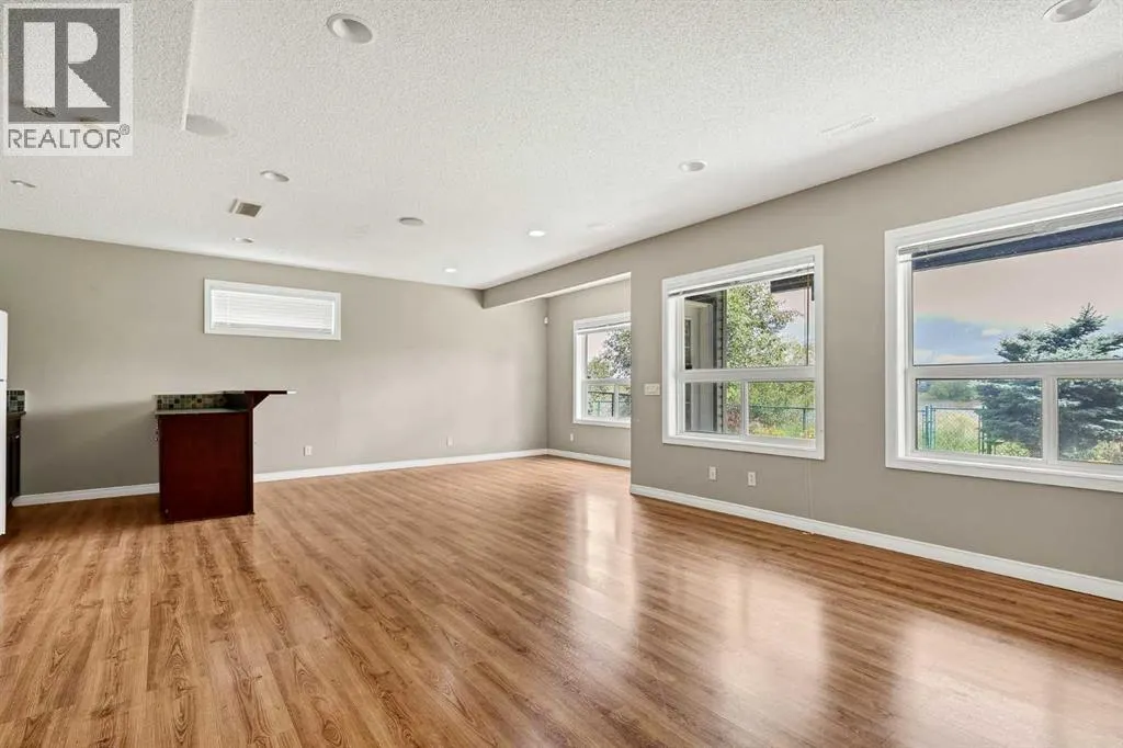 92 Everhollow Way SW
